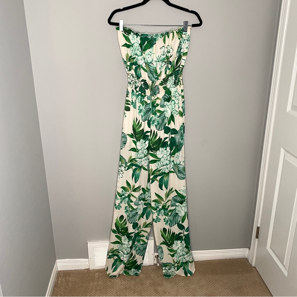 NWT Day G Floral Sleeveless Jumpsuit (small)